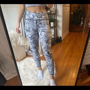 Flower printed lululemon leggings